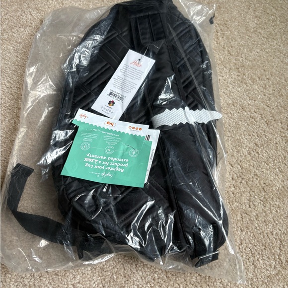 Lug Hovercraft Sling Bag-Black-NWT - Picture 9 of 10